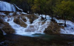 短文峨眉山的瀑布答案（峨眉山瀑布古诗）