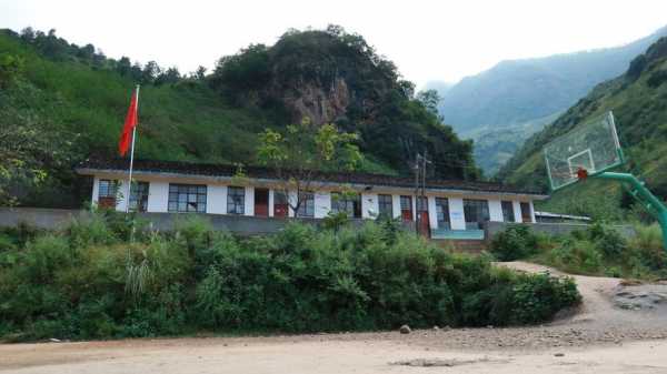 短文大山（短文大山里的学校）-图3